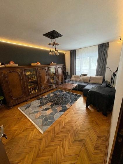 Apartament cu 3 camere decomandat în Zorilor