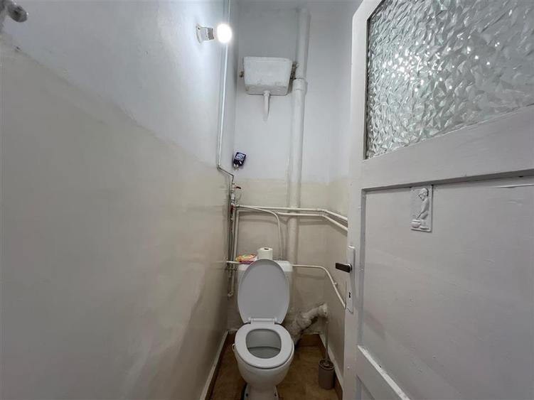 Apartament cu 3 camere semidecomandat în Ultracentral