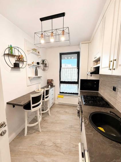 Apartament cu 2 camere decomandat în Central