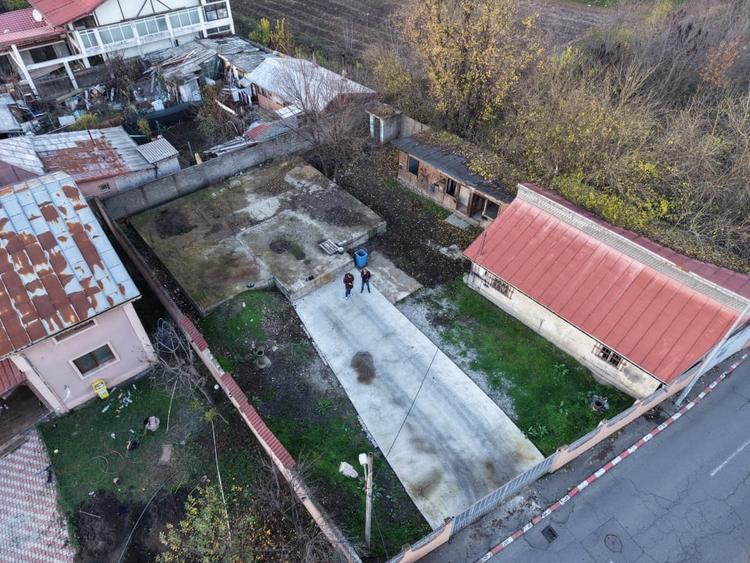 Casă individuală cu 2 camere cu Canalizare în Voluntari
