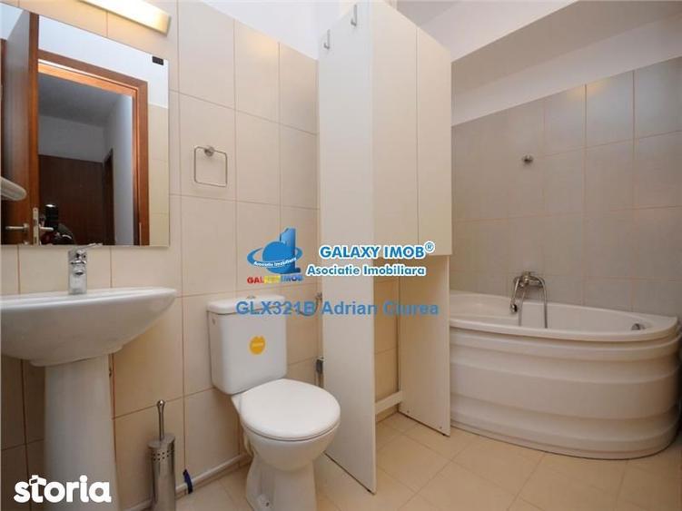 Apartament cu 3 camere semidecomandat, mobilat în Ștefan cel Mare