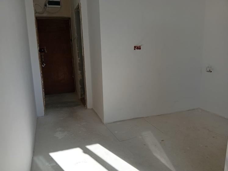 Apartament cu 2 camere decomandat în Drumul Taberei