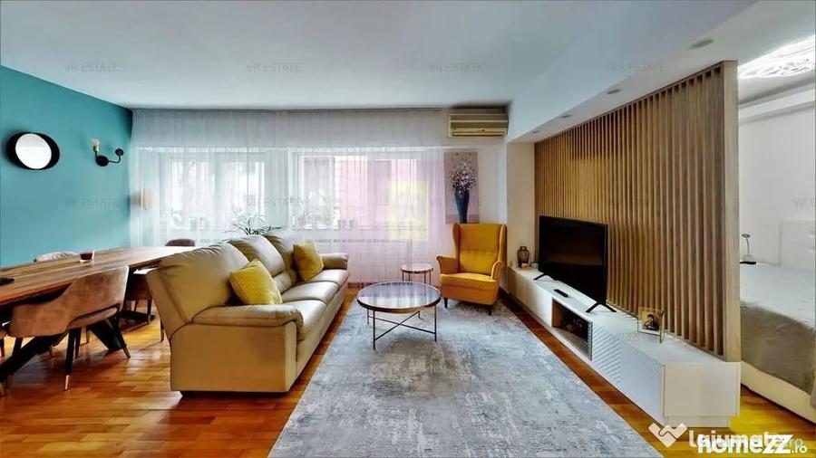 Apartament cu 3 camere semidecomandat în Romană