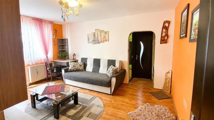 Apartament cu 2 camere semidecomandat în Astra