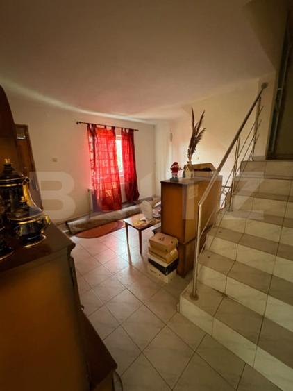 Casă cu 5 camere cu Teren 630 Mp în Central