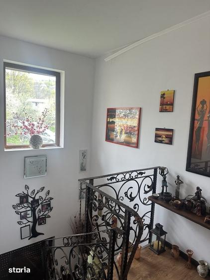 Casă cu 4 camere decomandat cu Teren 506 Mp în Cornu