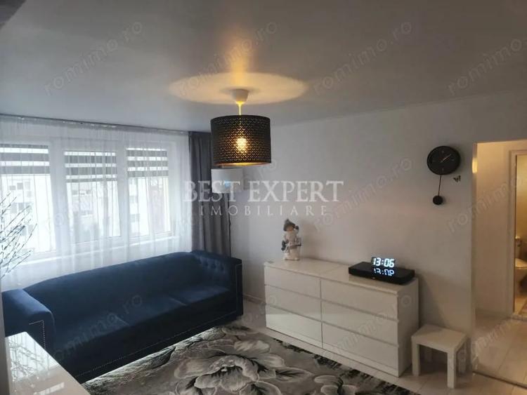 Apartament cu 3 camere decomandat în 1 Decembrie 1918