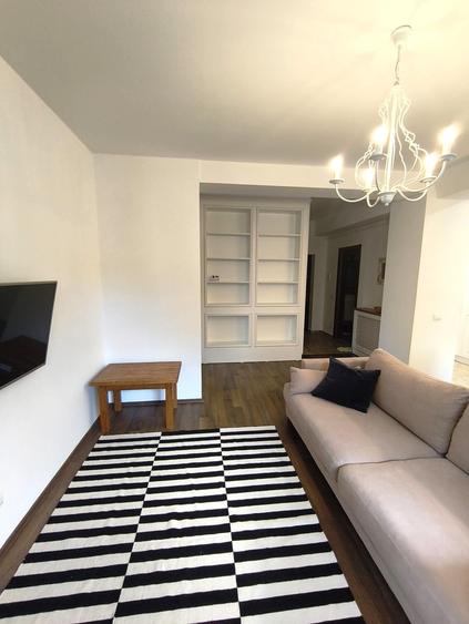 Apartament cu 3 camere decomandat în Pipera