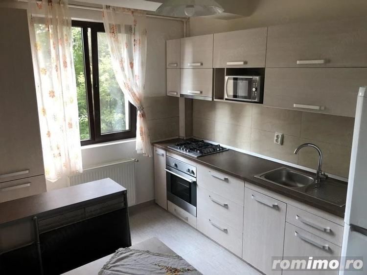 Apartament cu 2 camere decomandat în Panduri