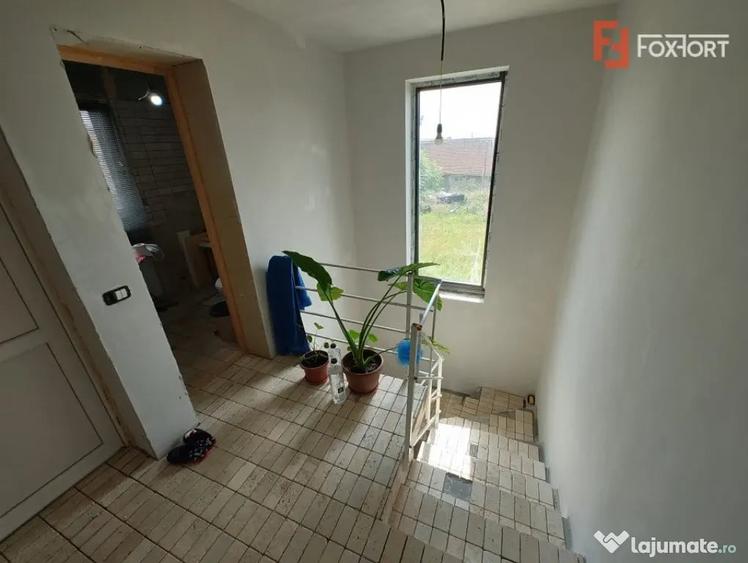 Casă cu 4 camere cu Teren 500 Mp în Giarmata