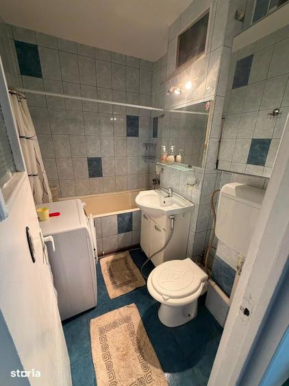 2 cam d 50 mp liber et 2/10 podu ros mob si utilat complet 400 euro - 3