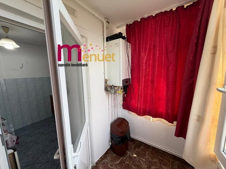 Apartament cu 3 camere decomandat în E3