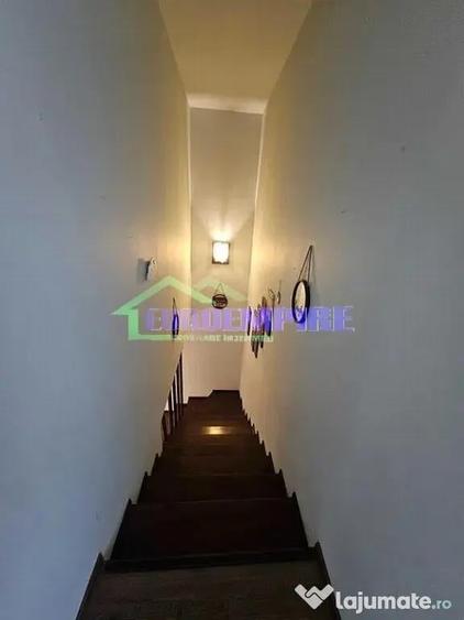 Casă cu 3 camere cu Teren 160 Mp în Central