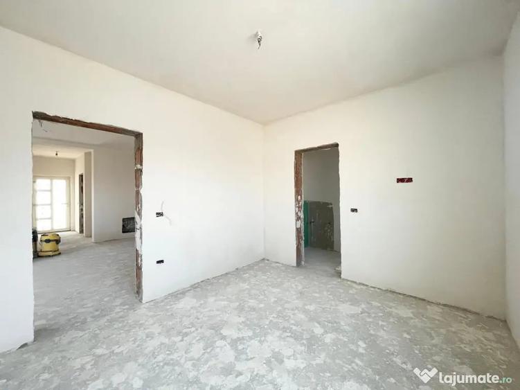 Casă cu 3 camere cu Teren 334 Mp în Urseni