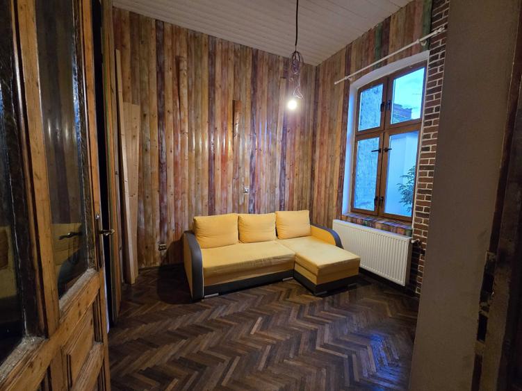 Garsonieră decomandată în Traian