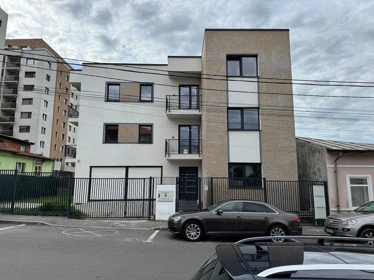 Spațiu comercial, de 30 mp, în Central