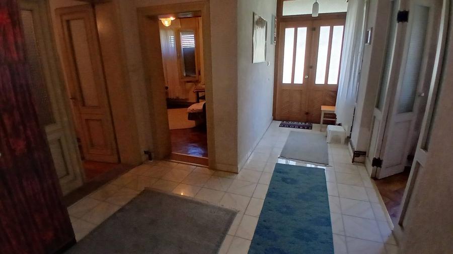 Casă individuală cu 3 camere cu Garaj în Sud-Est