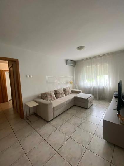 Apartament cu 3 camere decomandat, mobilat în Aviației
