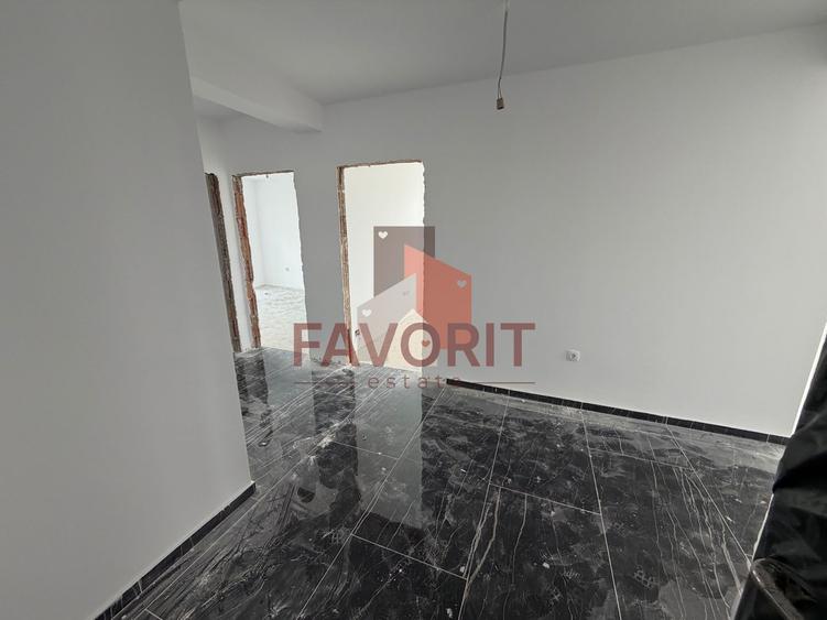 Apartament cu 3 camere semidecomandat în Giroc