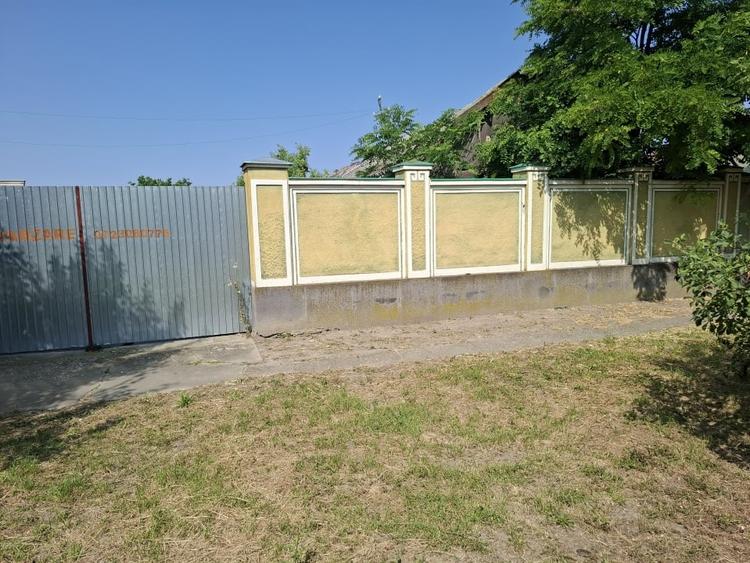 Casă individuală cu 6 camere cu Teren 2095 Mp în Nădlac