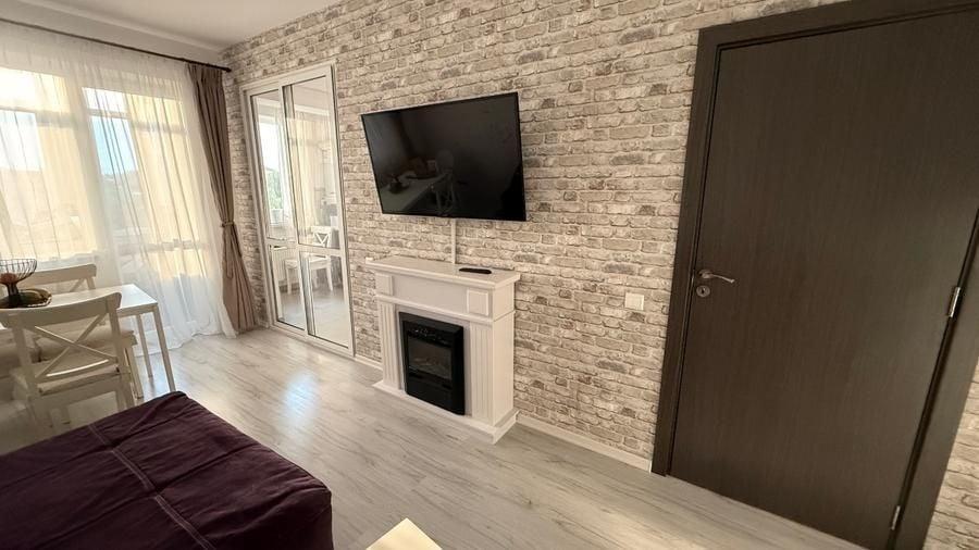 Apartament cu 2 camere decomandat în Central — fotografia 1