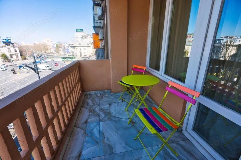 Apartament cu 3 camere semidecomandat în Romană