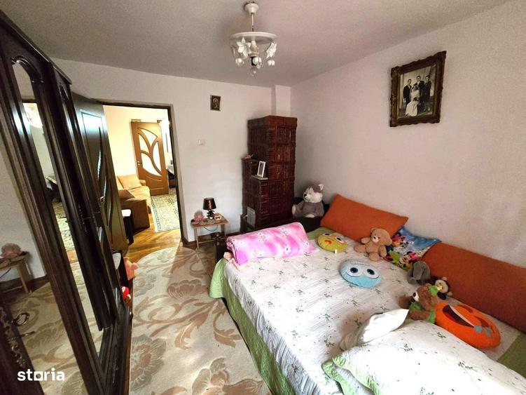 Casă cu 4 camere cu Teren 450 Mp în Central