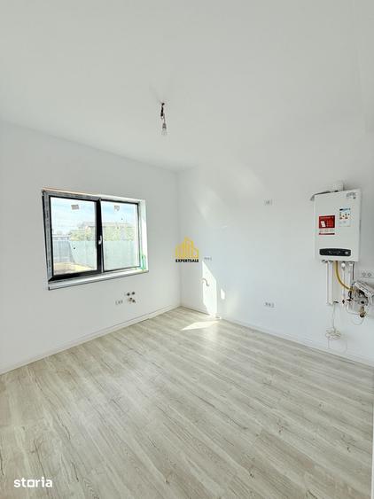 Casă cu 4 camere cu Teren 335 Mp în Clinceni