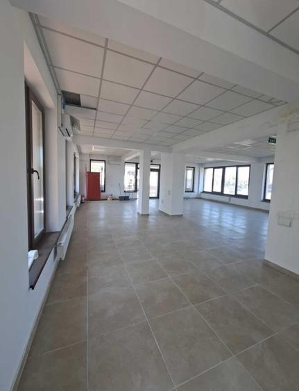 Spațiu comercial, de 315 mp, în Ștefăneștii de Jos
