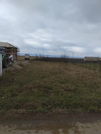 Teren de 804 mp, în Radomirești