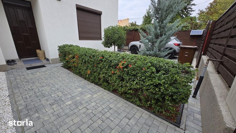 Casă cu 4 camere cu Teren 400 Mp în Dămăroaia