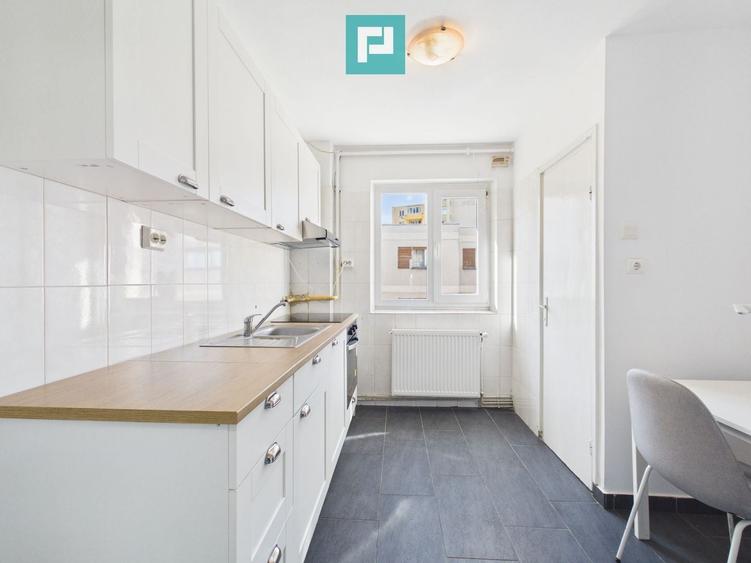 Apartament cu 3 camere, mobilat în Central