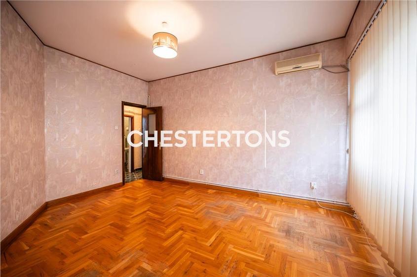 Apartament cu 5 camere circular în Calea Victoriei