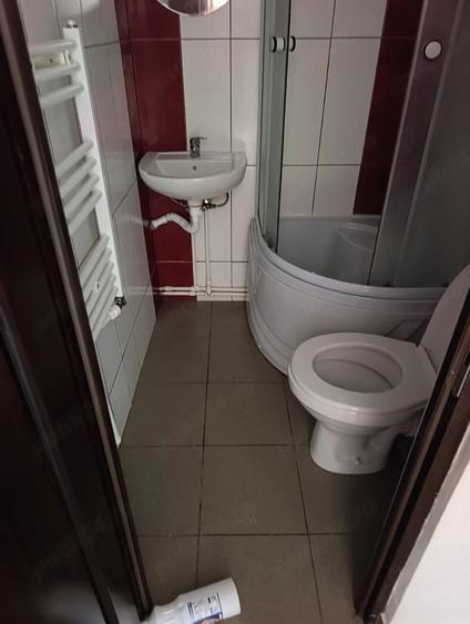 Garsonieră decomandată în Dărmănești