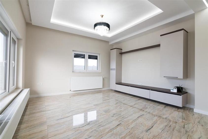 Casă individuală cu 3 camere cu Teren 1300 Mp în Oșorhei