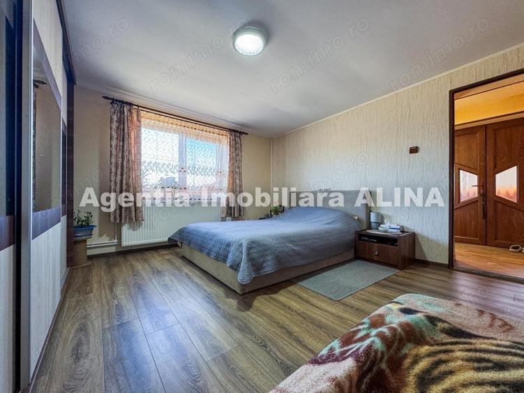 Casă cu Teren 989 Mp în Bejan