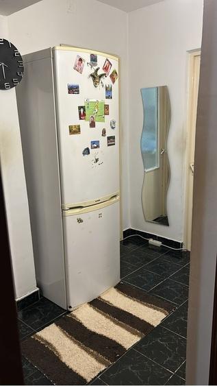 Apartament cu 3 camere decomandat în Sud