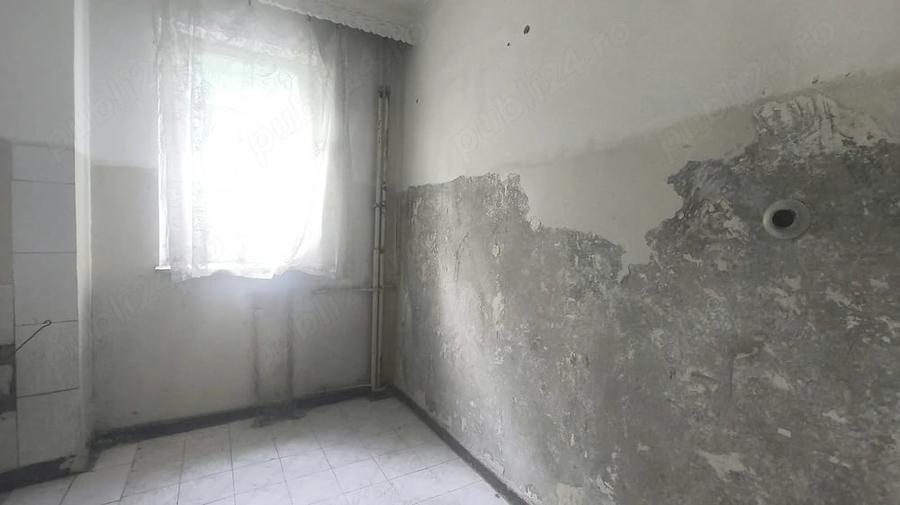 Apartament cu 2 camere semidecomandat în Micro 15