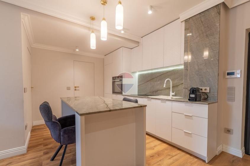 Apartament cu 2 camere semidecomandat în Central