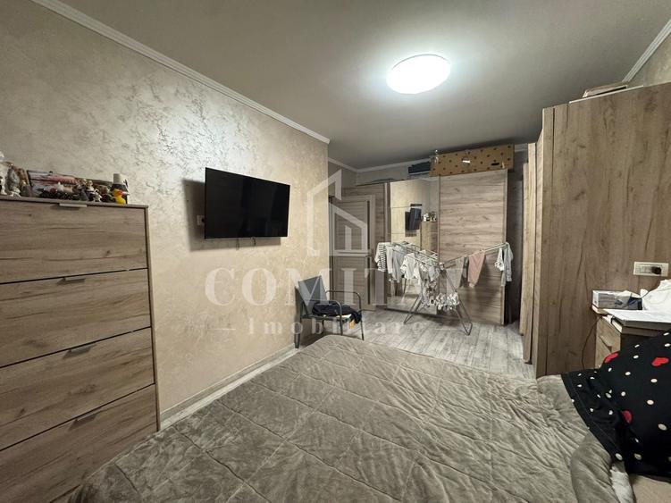 Apartament cu 4 camere semidecomandat, mobilat în Florești