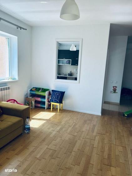 Apartament cu 3 camere în Tătărași