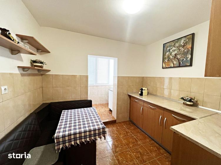Apartament cu 6 camere decomandat în Calea Aradului