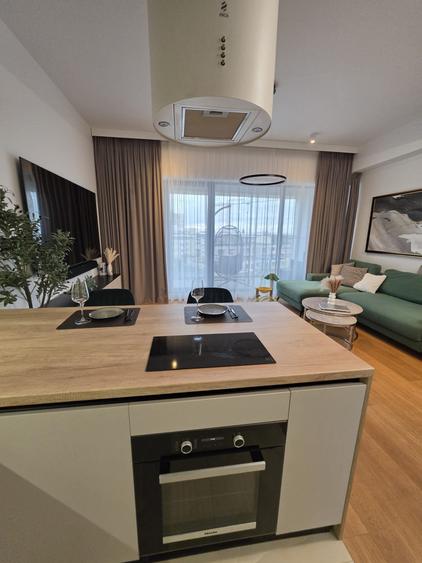 Apartament cu 2 camere semidecomandat în Barbu Văcărescu