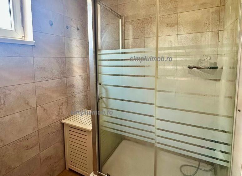 Garsonieră decomandată, mobilată în Central