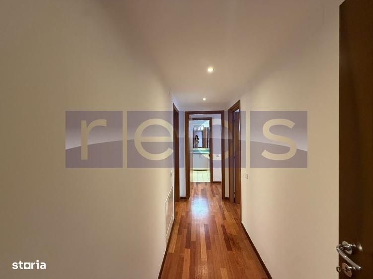Apartament cu 3 camere în Nordului