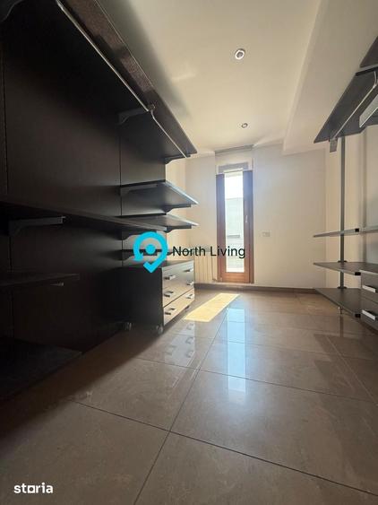 Casă cu 6 camere cu Teren 460 Mp în Central