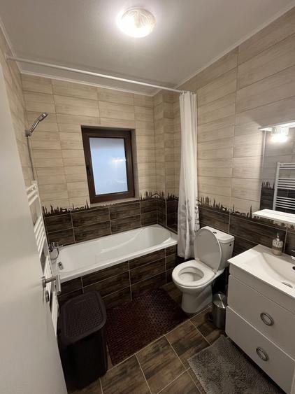 Apartament cu 2 camere decomandat, mobilat în Sânpetru