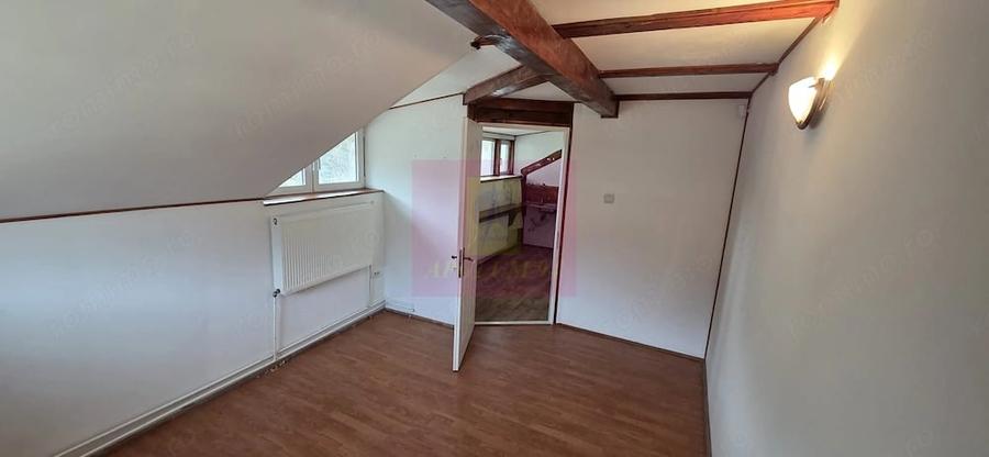 Casă cu 5 camere cu Teren 251 Mp în Zamora