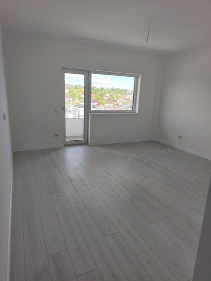 Apartament cu 2 camere decomandat în Bucium