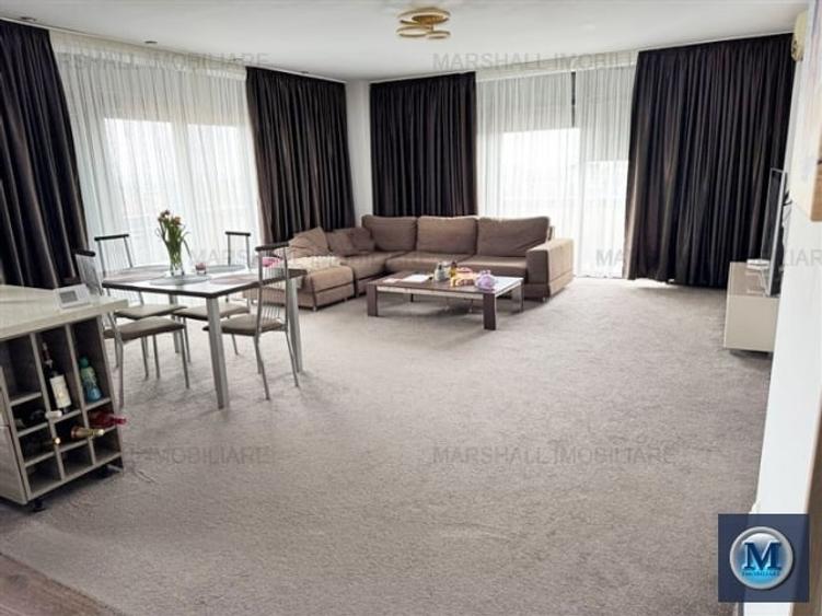 Apartament cu 3 camere decomandat, mobilat în Albert